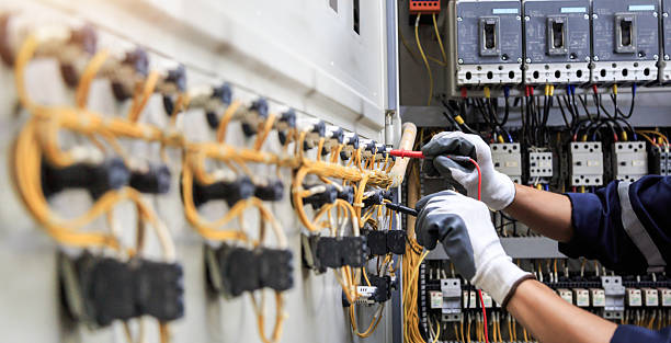 Professional Electrician technician working in Mecca, CA